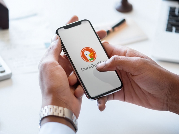 DuckDuckGo ve en la herramienta AMP de Google una amenaza para la privacidad de los usuarios